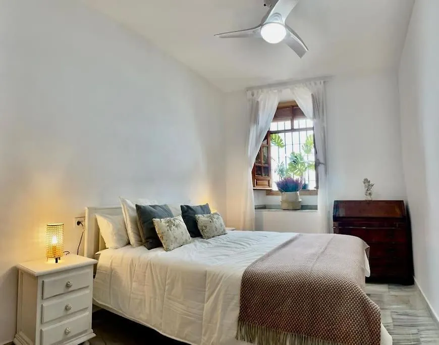 Apartamento Con Patio En El Casco Historico Daire Cordoba